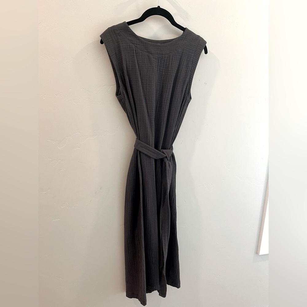 Faherty Dream Cotton Costa Dress in Washed Black